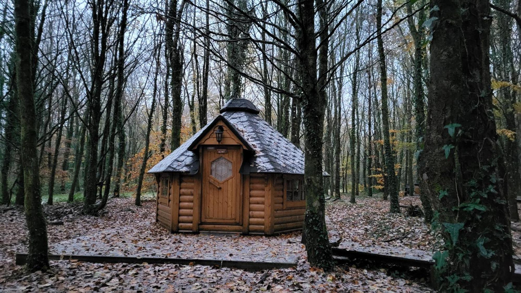 Le Domaine Insolite De Broceliande Paimpont Exterior photo