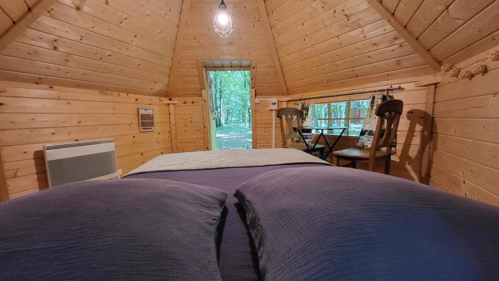 Le Domaine Insolite De Broceliande Paimpont Exterior photo