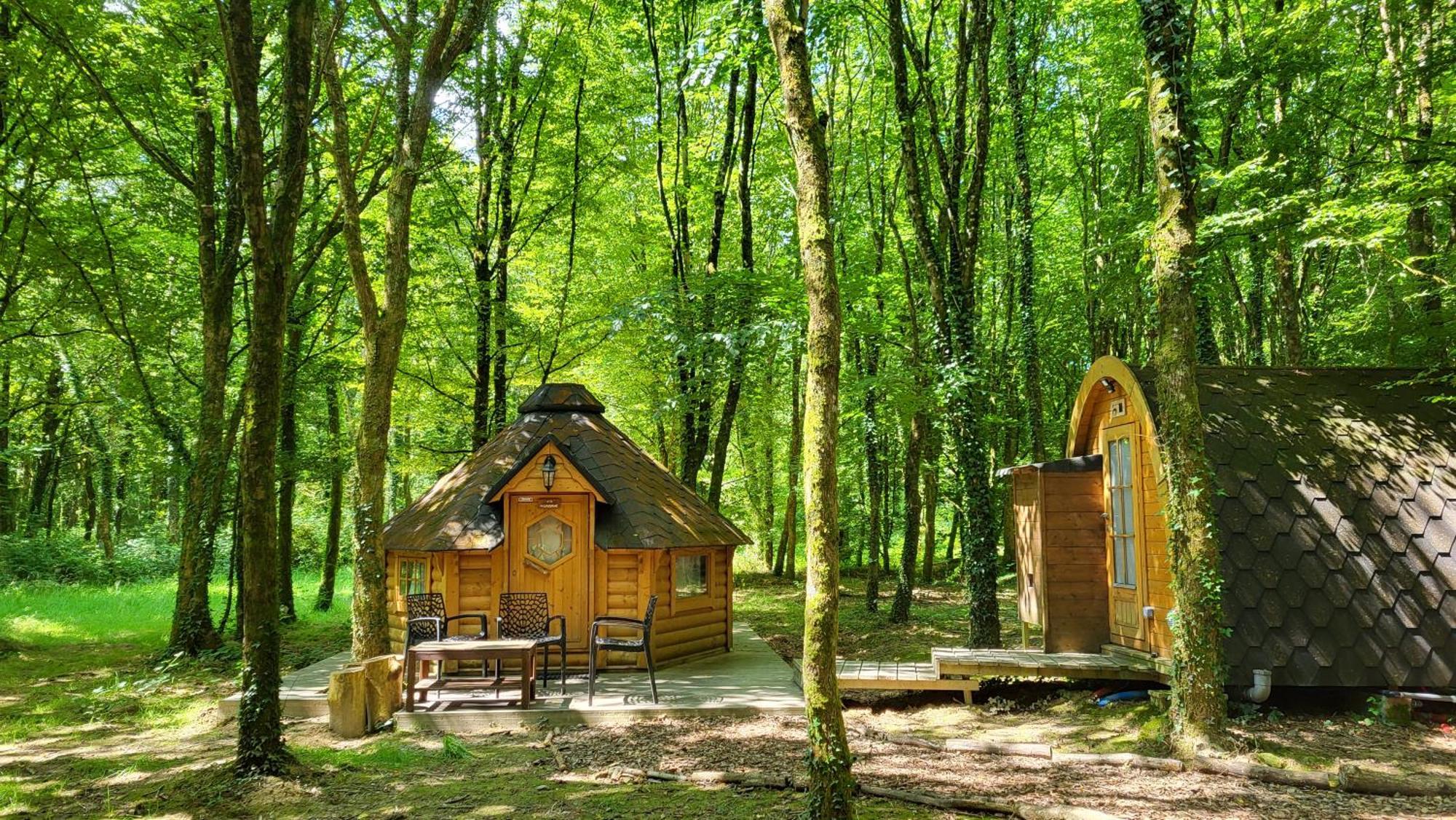 Le Domaine Insolite De Broceliande Paimpont Exterior photo