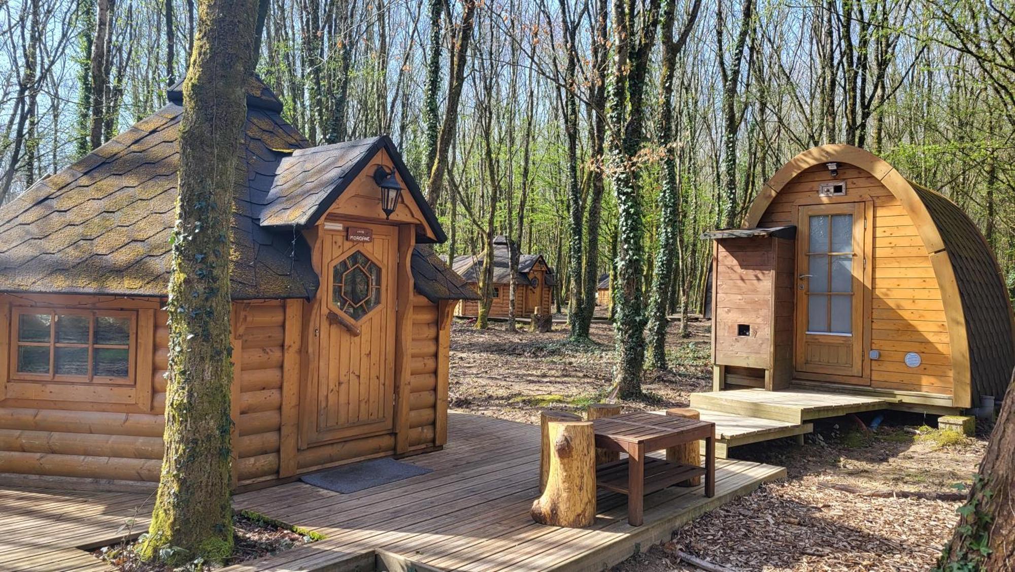 Le Domaine Insolite De Broceliande Paimpont Exterior photo