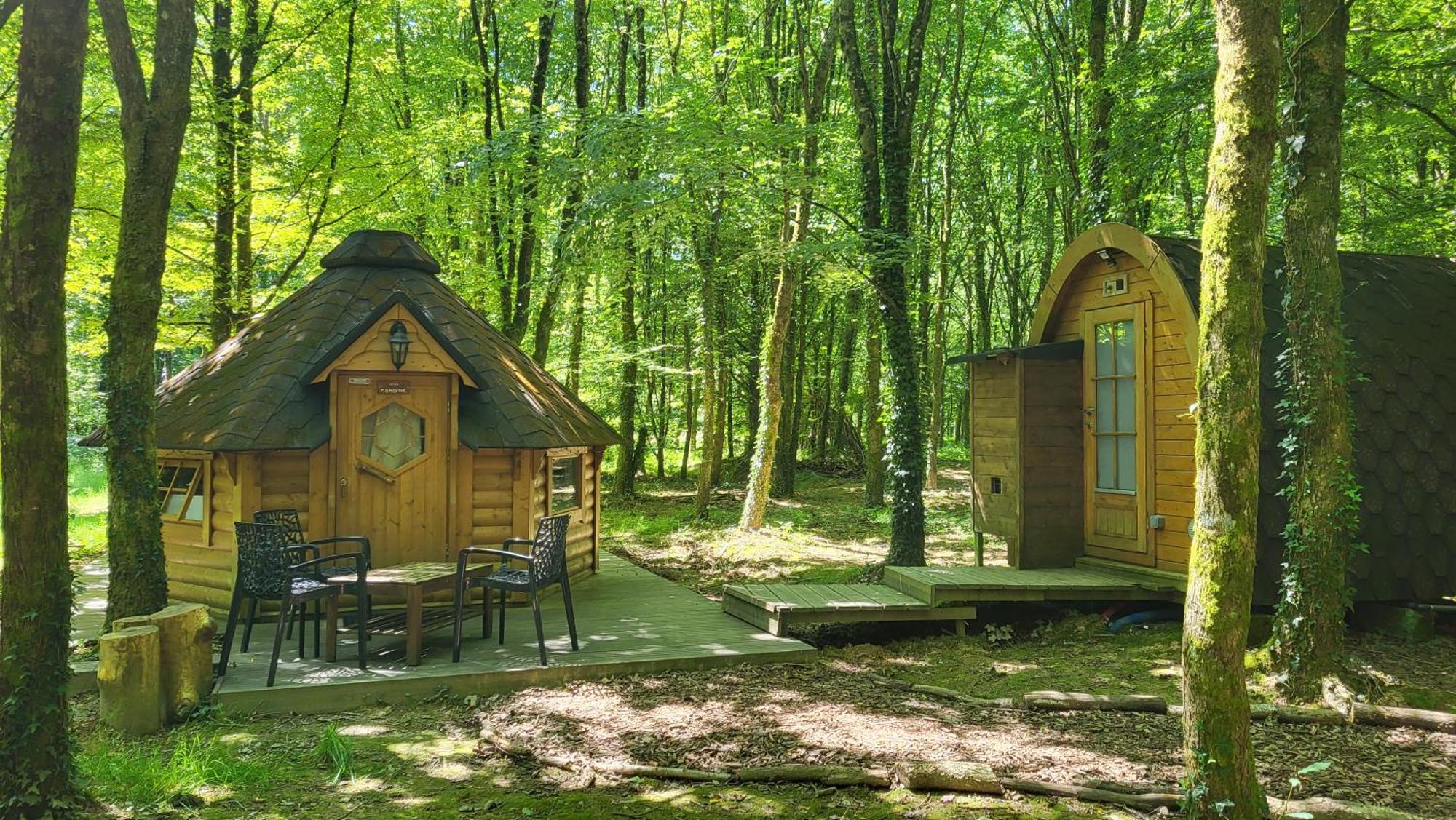 Le Domaine Insolite De Broceliande Paimpont Exterior photo